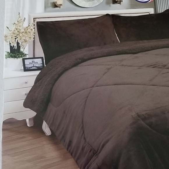 Queen size Borrego Blanket 3 Piece - Picture 1 of 8